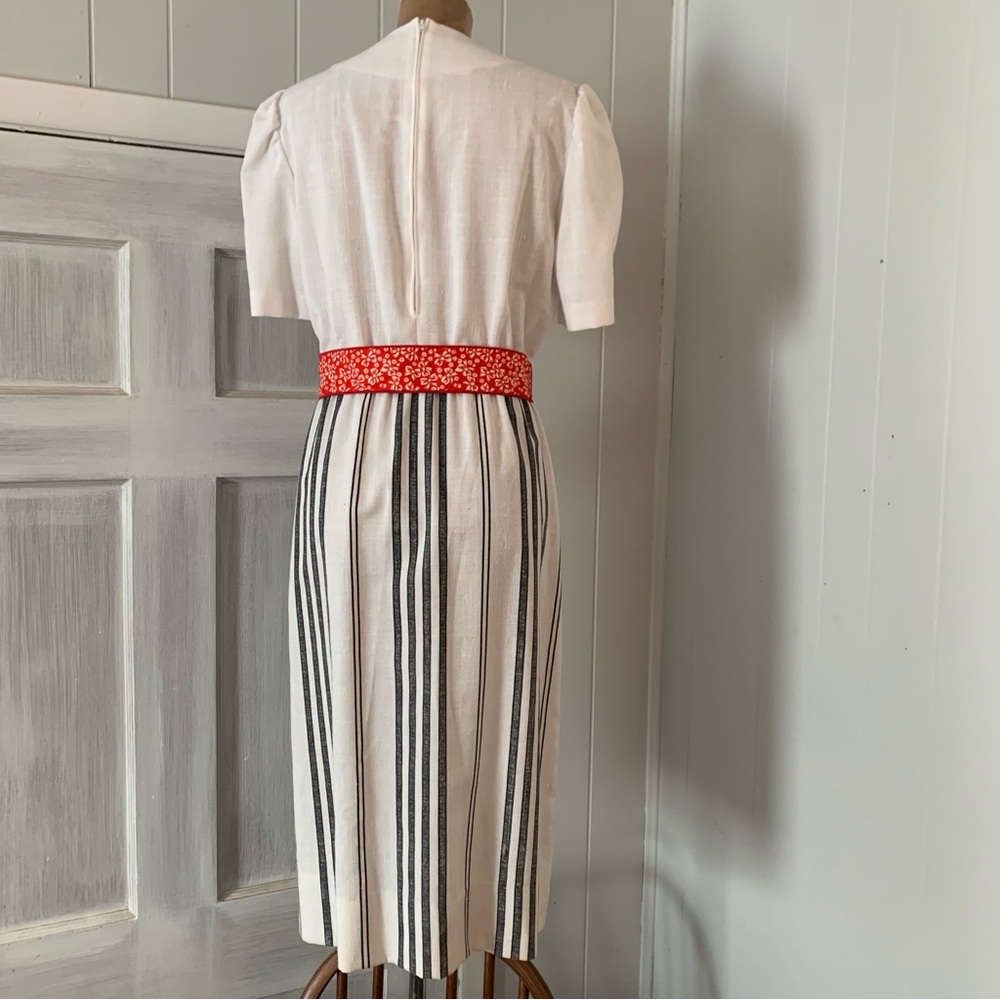 Sold. 💙 Vintage Dress 1970s striped With red and white Bow patterned sash - Picture 2 of 16